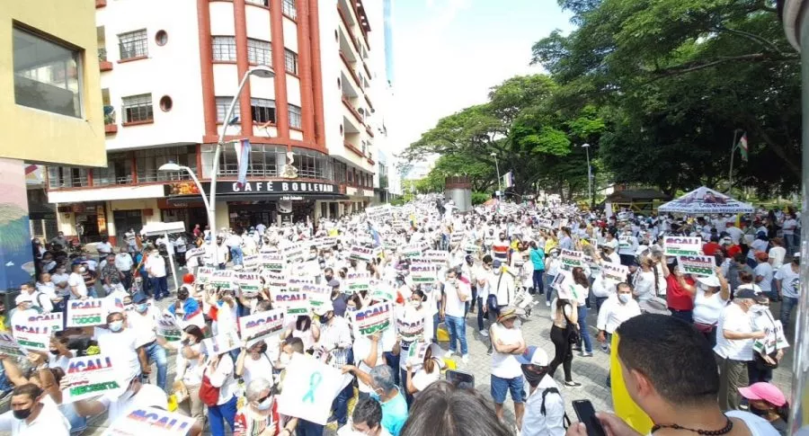 Paro nacional: marcha del silencio inundó Cali de camisas blancas