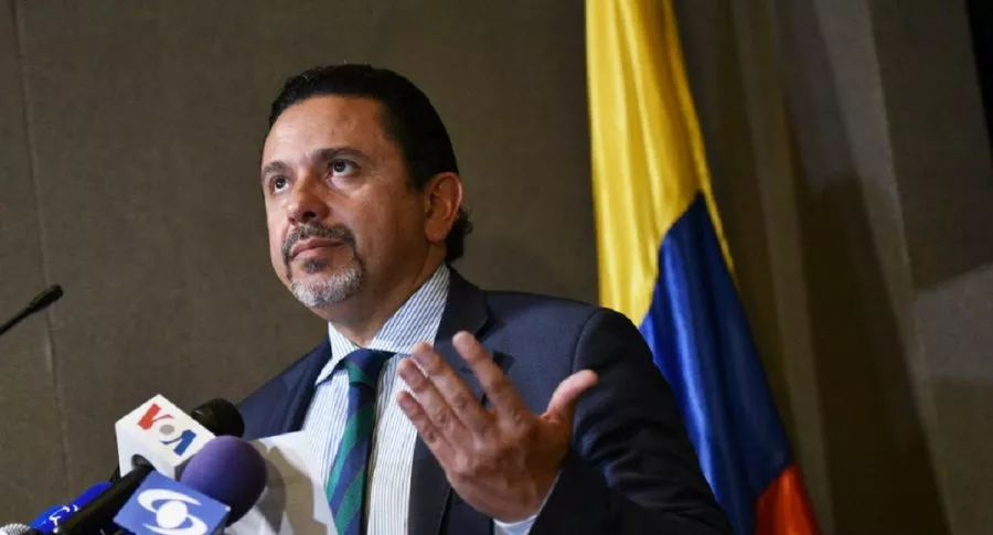 Miguel Ceballos, excomisionado de Paz, se lanzó a la presidencia