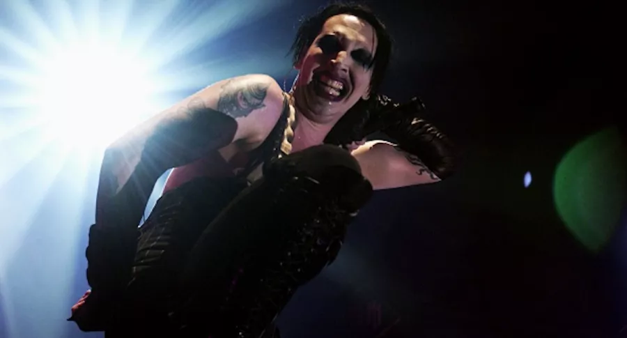 Marilyn Manson, con orden de arresto por agresión sexual a periodista