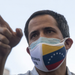 Guaidó asegura que "es mentira" que llegaron más de un millón de vacunas como dijo Maduro