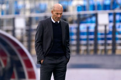 Zinedine Zidane, quien no será más el técnico del Real Madrid, aseguran desde Europa