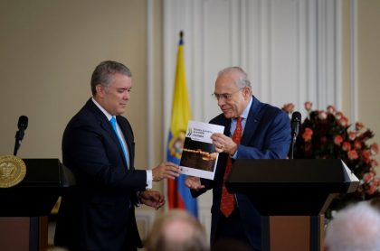 Iván Duque y José Angel Gurría, ilustra nota de Duque agradece a secretario general de OCDE por aplacar debates violentos