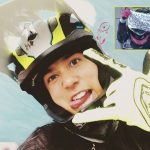 [Fotos] Quién es la ciclista regañada por sacar cartel contra Duque en copa de BMX