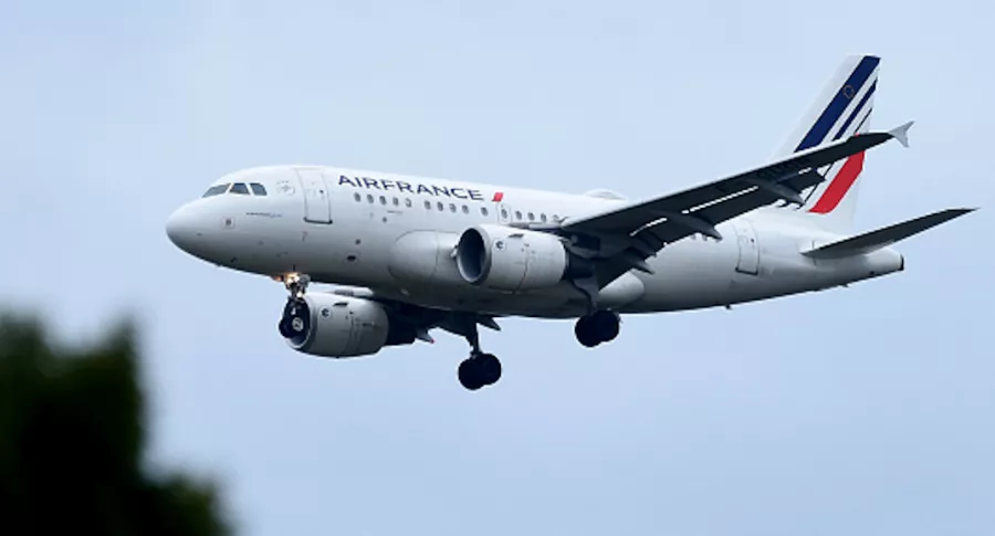 Avión de Air France aterrizó en París luego de amenaza de bomba