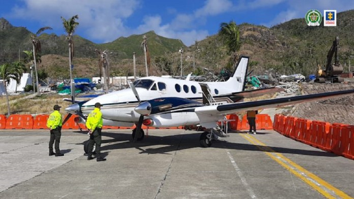 Fiscalía decomisó avión de esposo de Alejandra Azcárate por tráfico de coca