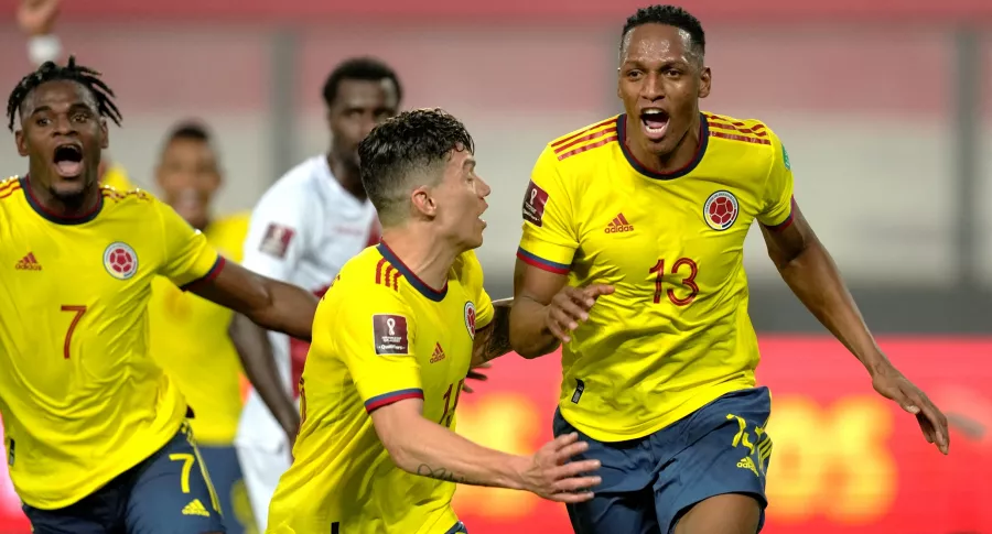 Video de los goles de Selección Colombia hoy en 0-3 sobre Perú en Eliminatoria. Imagen del partido