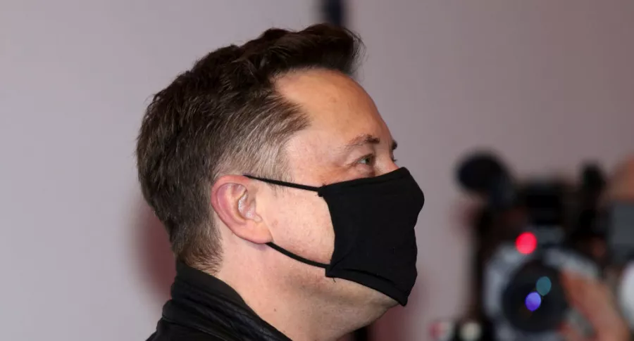 Foto de Elon Musk ilustra nota sobre su publicación de su ruptura con el bitcóin