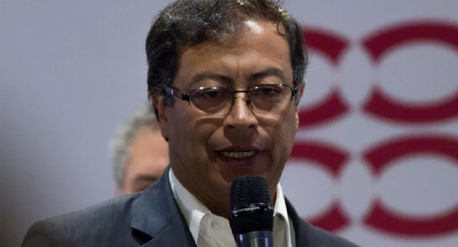 Gustavo Petro, senador de la República, al que la Corte le archivó investigación por dinero que recibió en 2005