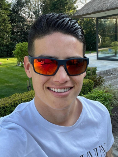 Foto James Rodríguez reunido en Miami con Juanes, Fonseca y Silvestre Dangond
