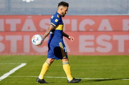 Carlos Tévez deja Boca Juniors y no jugará más en el fútbol argentino.