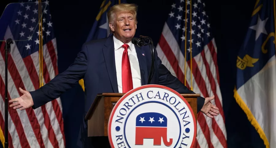 Expresidente de Estados Unidos Donald Trump da su discurso en la convención del Partido Republicano de Carolina del Norte, realizado en Greenville, sureste de Estados Unidos, donde sugirió la posibilidad de lanzarse de nuevo a la presidencia en 2024.