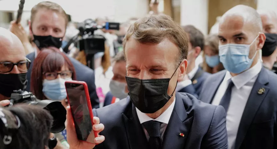 Emmanuel Macron, presidente de Francia, que fue chacheteado por un ciudadano