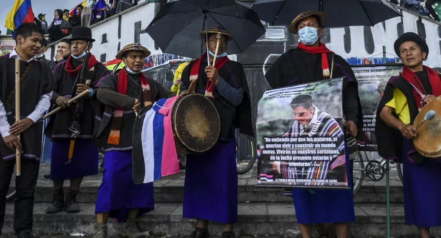 Paro nacional: indígenas bloquean aeropuerto El Dorado en Bogotá