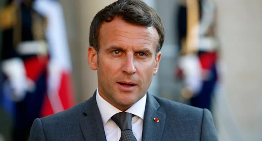 Dan 18 meses de cárcel a hombre que abofeteó a Emmanuel Macron