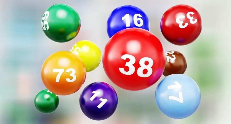 Balotas de colores y diferentes números, ilustran qué lotería jugó anoche y resultados de las loterías de Bogotá y Quindío de junio 10.