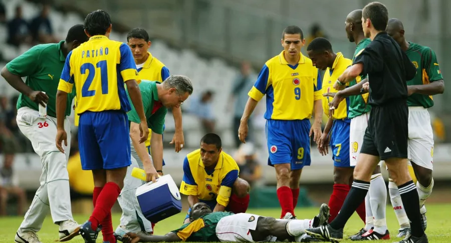 Foto de referencia a nota tras desmayo de Christian Eriksen, que revivió caso de muerte de Marc Vivien Foe en juego contra Colombia en 2003.