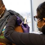 Estados Unidos alista nueva vacuna contra el COVID-19; tiene un 93 % de efectividad