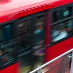 Niña que iba en bus de TM quedó herida luego de que al vehículo se le estallara una llanta