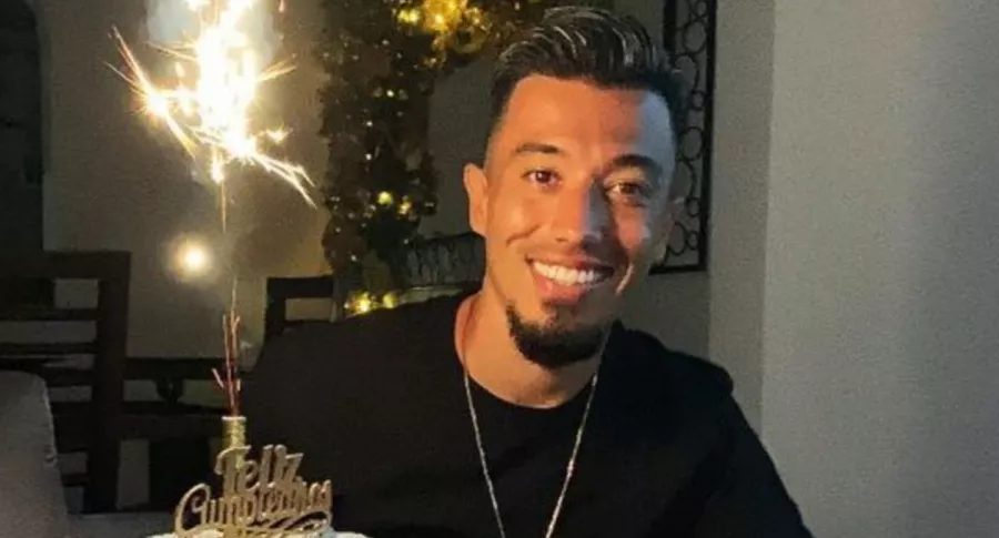 Foto de referencia con Fernando Uribe en su cumpleaños 22, por nota de Millonarios, en final de Liga BetPlay: Fernando Uribe celebró con su familia.