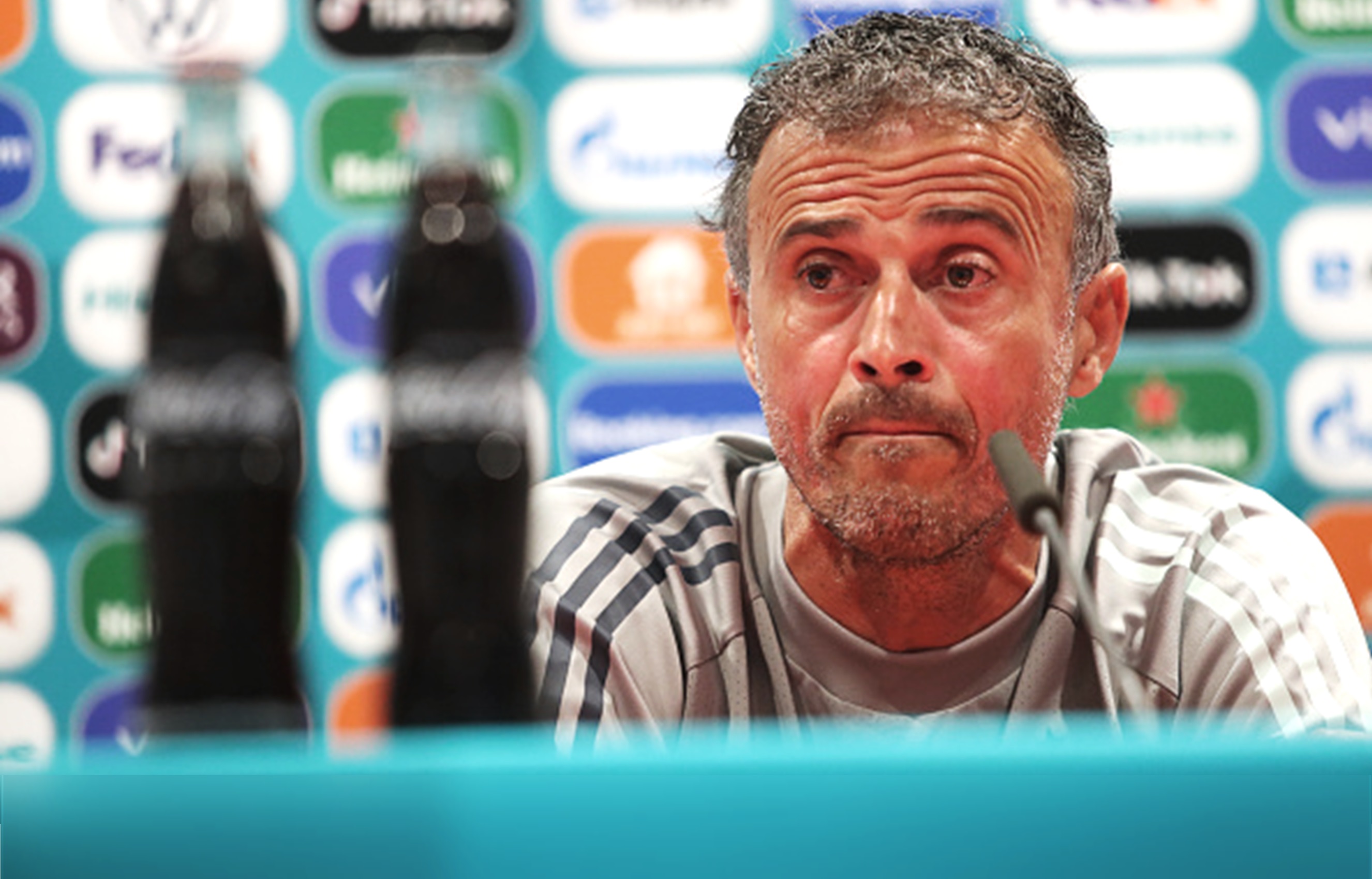 Luis Enrique pide no tomar Coca-Cola, lo dijo en la Eurocopa; similar a CR7. Imagen del DT de España.