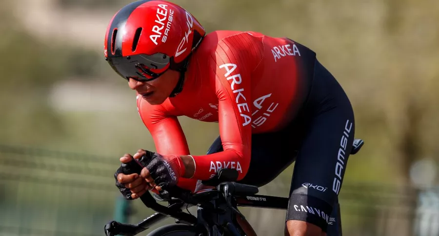 Foto de Nairo Quintana en competencia, en referencia a su debilidad previo al Tour de Francia.