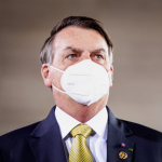 Bolsonaro insulta a periodistas porque le preguntaron por los 500.000 muertos por COVID-19