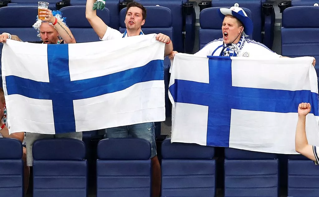 Banderas de Finlandia / AFP