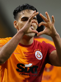 Galatasaray confirmó que Radamel Falcao García superó el COVID-19 y se unió a la pretemporada del equipo en Estambul.