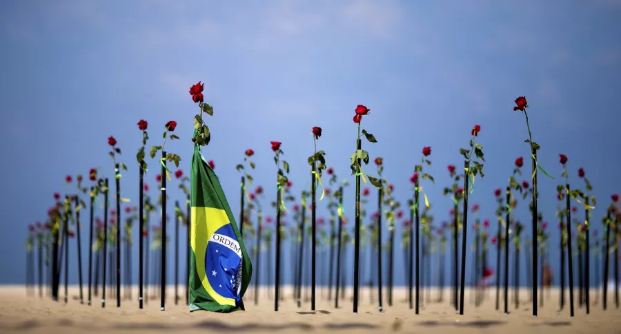 Brasil registra récord de casos de COVID-19 en 24 horas