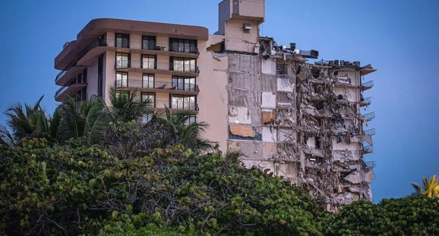Falta un niño por rescatar de edificio colapsado en Miami