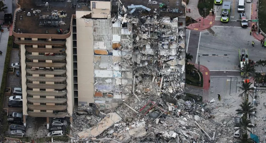 Edificio que se derrumbó en Miami, en el que vivían seis colombianos