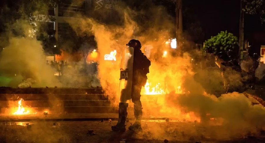 Imagen ilustrativa de un incendio en medio de las manifestaciones del paro nacional.