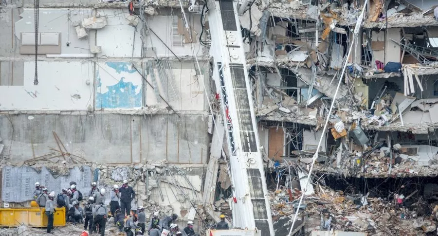 El número de personas muertas aumentó a 12 este martes luego de que el edificio Champlain Towers South colapsara en Miami, Estados Unidos. 