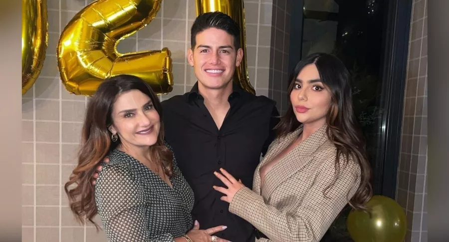 Foto de María del Pilar Rubio, James Rodríguez y Juana Valentina Restrepo, a propósito de que esta última estaría embarazada