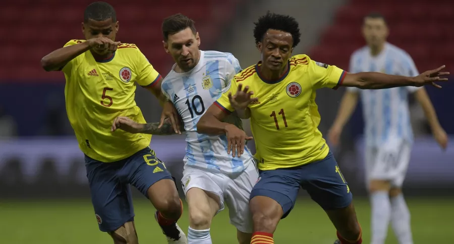Selección Colombia en partido contra Argentina ilustra nota sobre 'rating' del partido