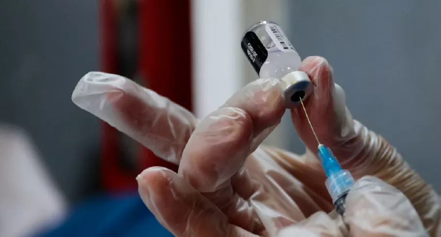 Imagen de vacuna que ilustra nota; Sucre vacunará mayores de 12; puede ser primer departamento inmunizado