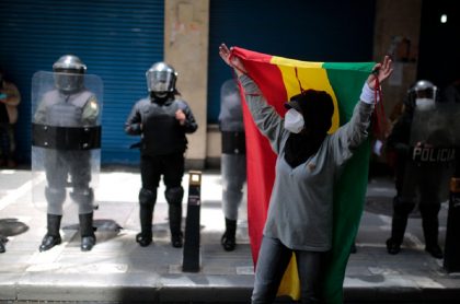 Imagen de protesta en Bolivia que ilustra nota; Bolivia denuncia que Argentina envió munición para apoyar conflictos