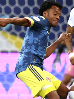 Golazo de Juan Guillermo Cuadrado con Colombia ante Perú en Copa América 2021. Imagen del partido.