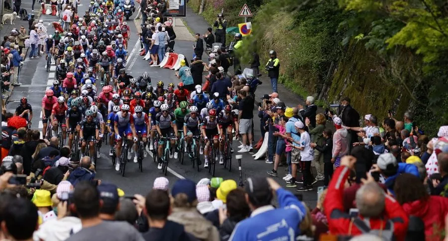 Ver gratis etapa 14  del Tour de Francia 2021 con Nairo Quintana en vivo hoy: transmisión online en directo por internet; posiciones, recorrido, ciclistas.