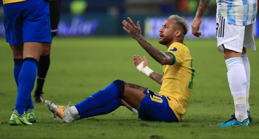 Neymar hizo show en la final Argentina vs. Brasil, pero Otamendi lo levantó