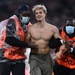 [Video] Acuerpado fan se metió a la final de la Eurocopa y puso en ridículo a la seguridad