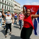 “Tienen para construir hoteles y nos tienen pasando hambre”: Cuba, encendida por protestas
