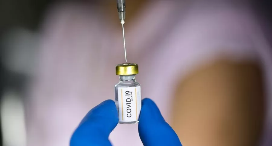 Vacunas Pfizer en Colombia llega lote para segundas dosis