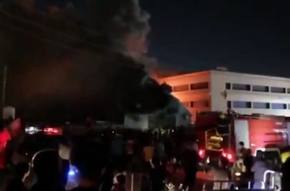 Fuerte incendio en un hospital de Irak deja al menos 52 personas muertas. La mayoría de las víctimas eran pacientes con coronavirus. 