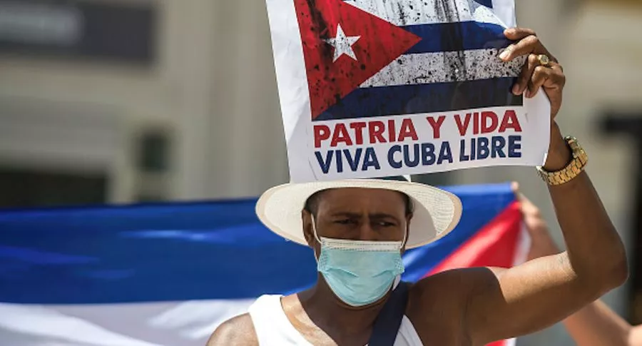 Cuba restringe acceso a Internet y redes para frenar opinión contra el régimen.