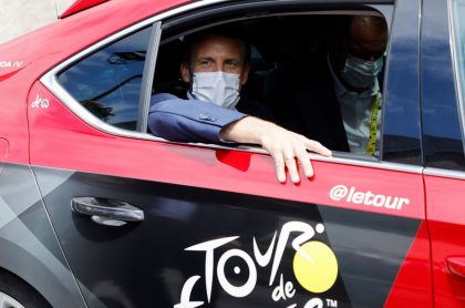 Presidente Emmanuel Macron está en etapa 18 del Tour