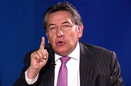 Néstor Humberto Martínez, abogado de Atlético Nacional, habló de deuda a Cortuluá. Imagen del exfiscal.