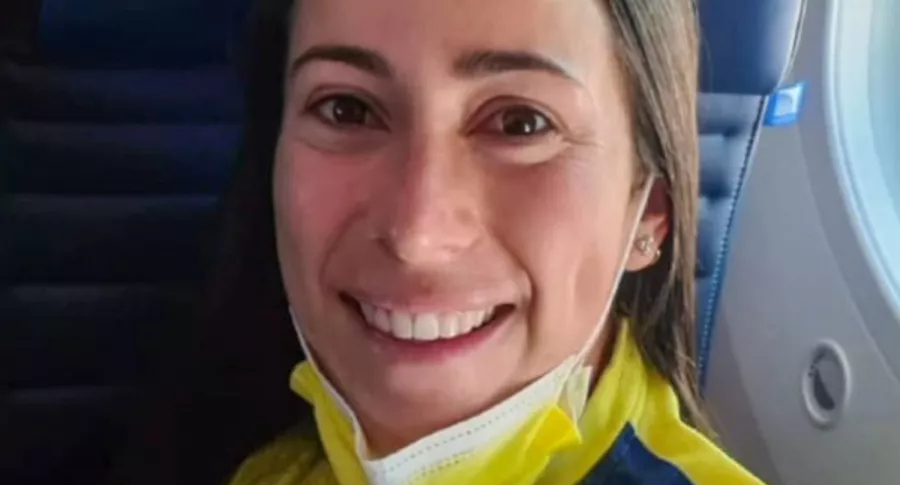 Mariana Pajón en selfi, en nota de llegada de la atleta a Japón para Juegos Olímpicos Tokio 2020.