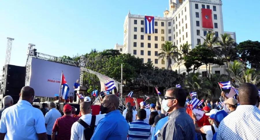 Imagen de protestas que ilustra nota; Cuba: las marchas también disparan casos de COVID-19 en la isla