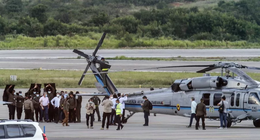Imagen después de disparos a helicóptero donde viajaba el presidente Iván Duque